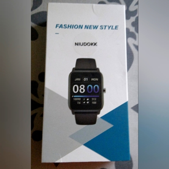 Android Smartwatch - Picture 1 of 3